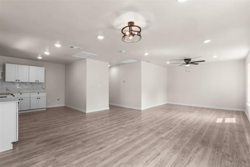 4318 Jamaica Street, Dallas TX 75210 - Photo 9