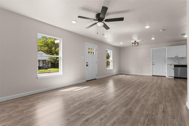 4318 Jamaica Street, Dallas TX 75210 - Photo 8