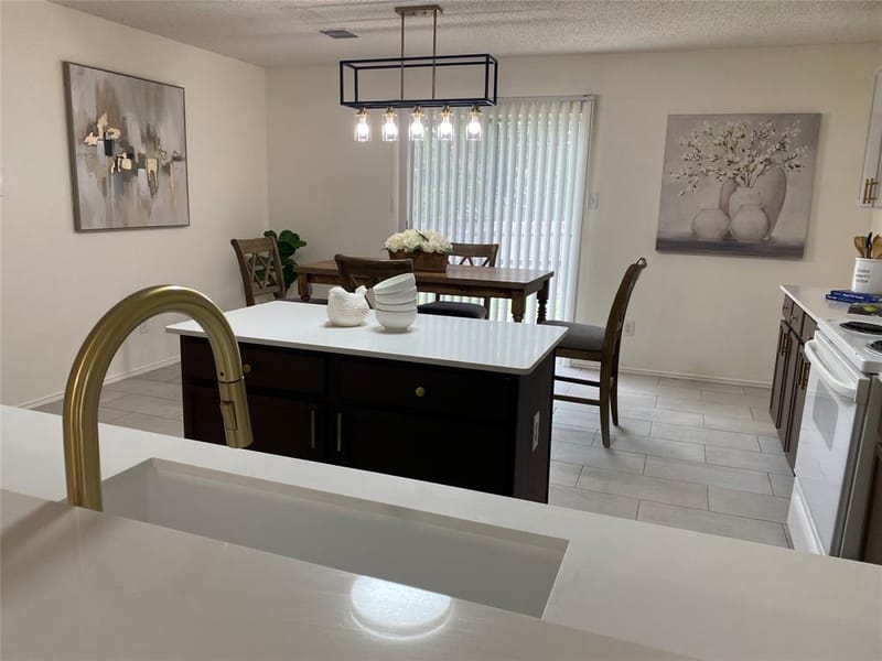 5534 Mandarin Way, Dallas TX 75249 - Photo 16