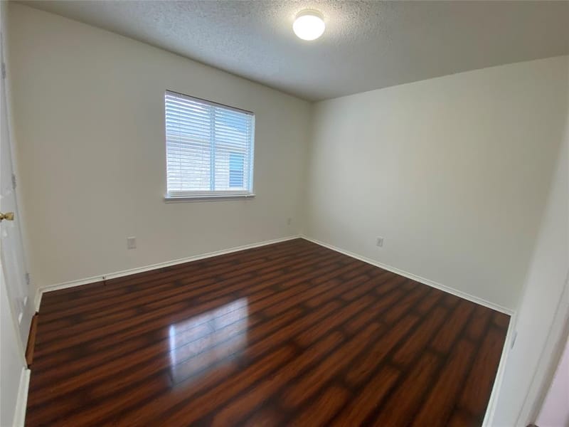 5534 Mandarin Way, Dallas TX 75249 - Photo 37