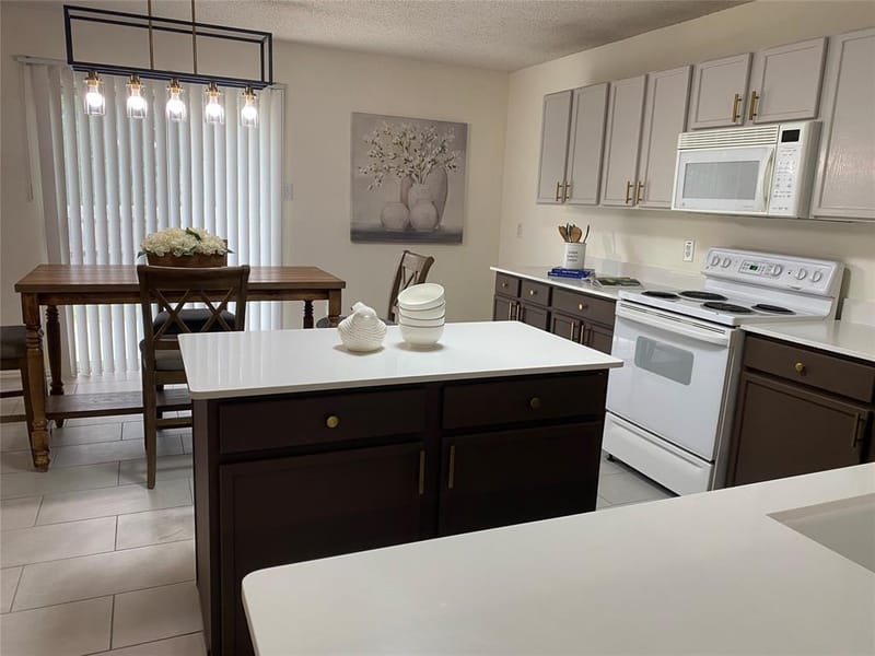 5534 Mandarin Way, Dallas TX 75249 - Photo 15