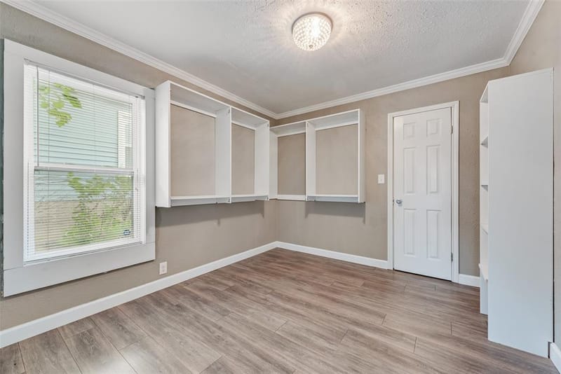 4913 Calmont Avenue, Fort Worth TX 76107 - Photo 11
