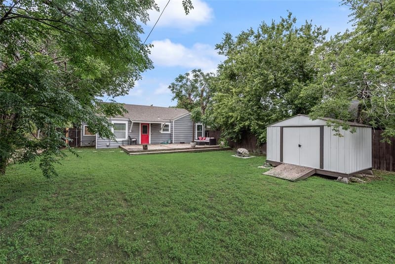 4913 Calmont Avenue, Fort Worth TX 76107 - Photo 19