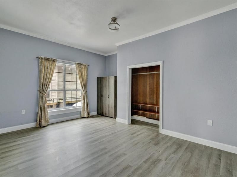 1811 Wesley Street, Greenville TX 75401 - Photo 8
