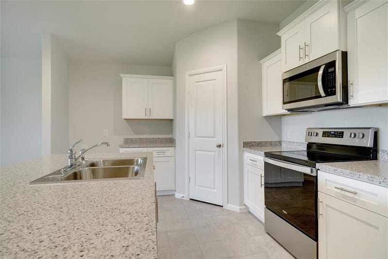 113 Anderson Mill Street, Azle TX 76020 - Photo 14