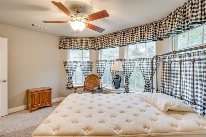 263 Oak Creek Circle, Springtown TX 76082 - Photo 17