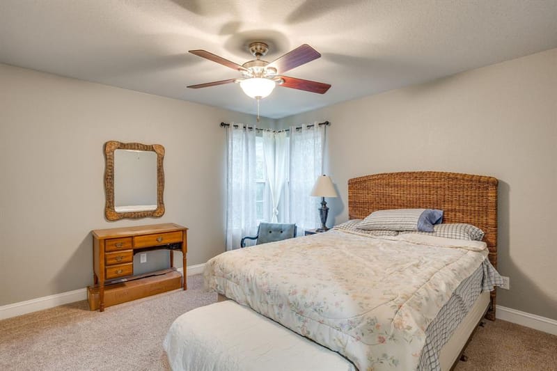 263 Oak Creek Circle, Springtown TX 76082 - Photo 14