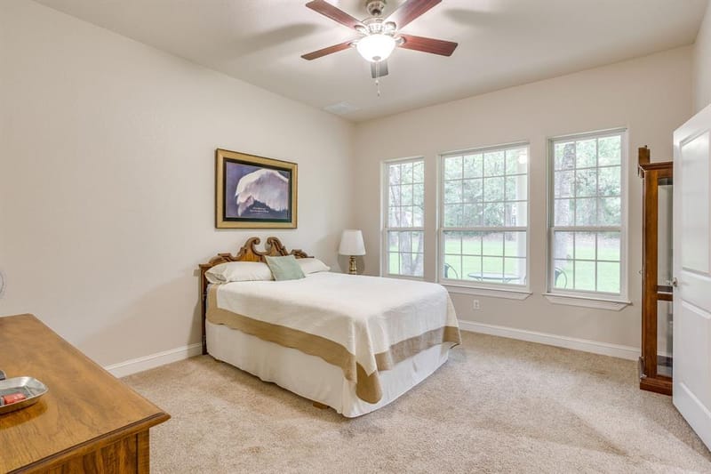 263 Oak Creek Circle, Springtown TX 76082 - Photo 37