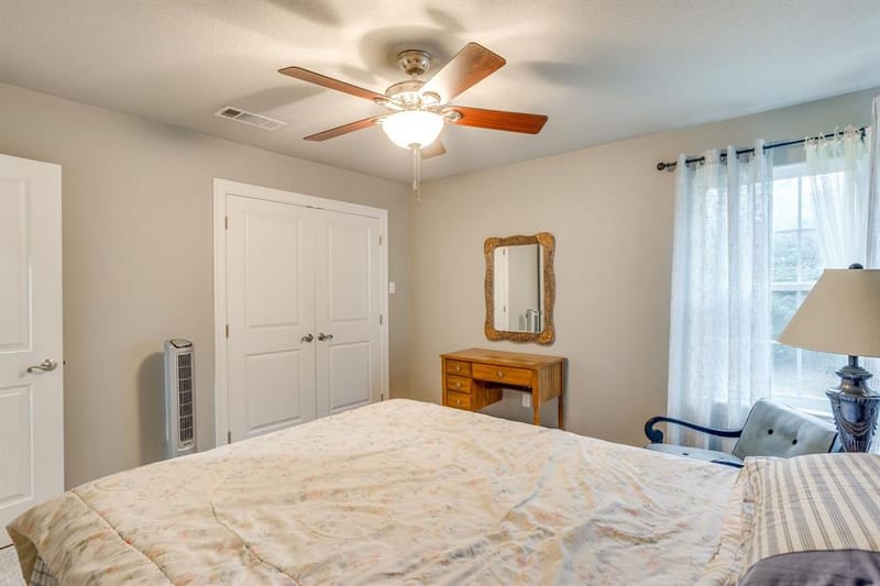 263 Oak Creek Circle, Springtown TX 76082 - Photo 15