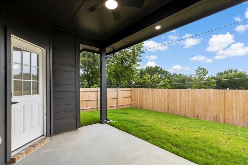 1613 Avenue D, Fort Worth TX 76104 - Photo 3