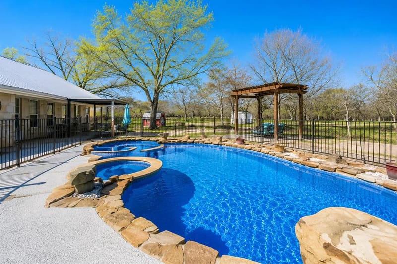 168 Country Drive, Waco TX 76705 - Photo 14