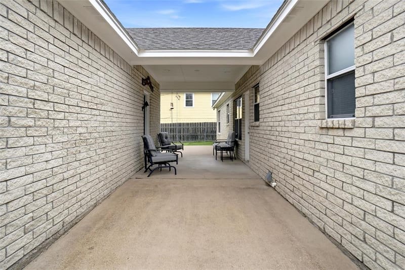 207 Bonita Drive, Granbury TX 76049 - Photo 13