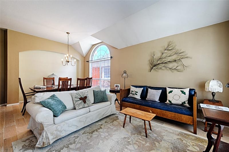 10013 White Lane, Irving TX 75063 - Photo 10