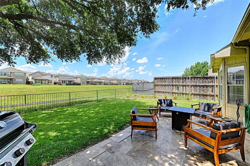 10013 White Lane, Irving TX 75063 - Photo 18