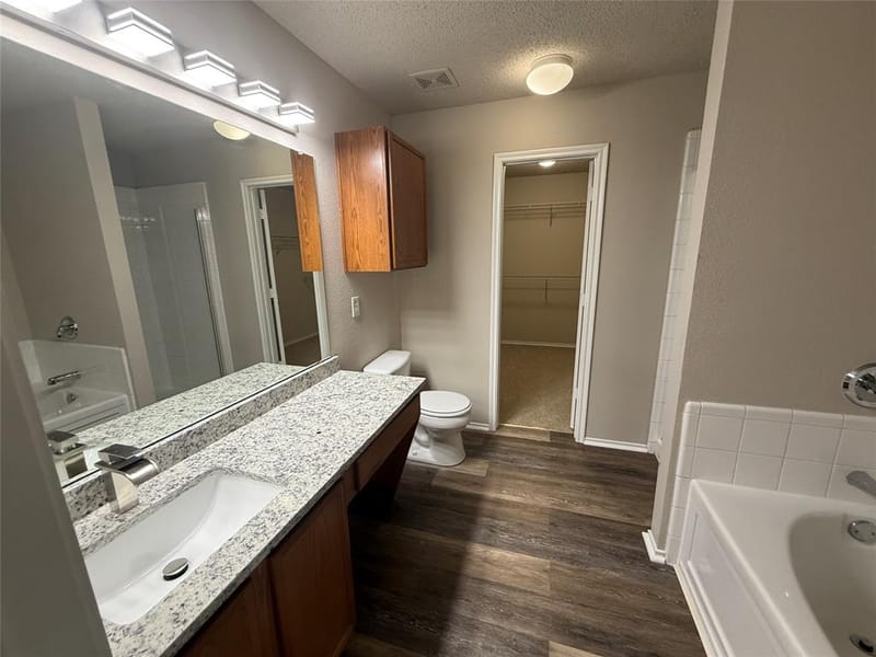2549 Pilgrim Rest Drive, Dallas TX 75237 - Photo 16