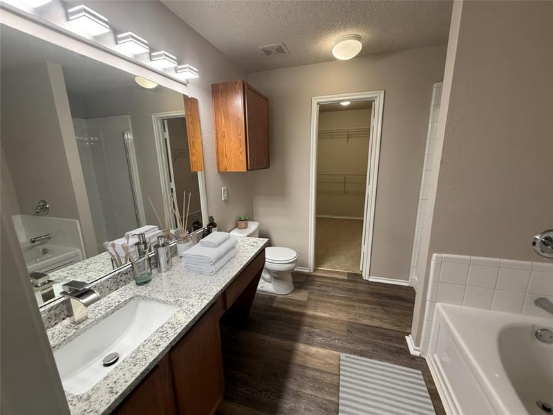 2549 Pilgrim Rest Drive, Dallas TX 75237 - Photo 15