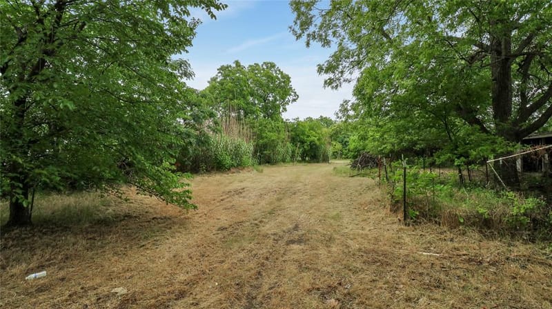 306 Denver Road, Sunset TX 76270 - Photo 7