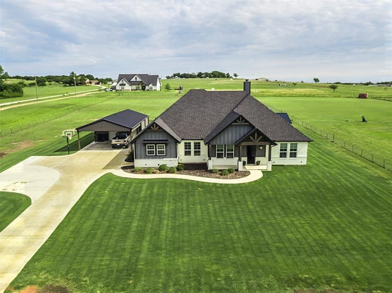 2433 Old Denton Highway, Decatur TX 76234