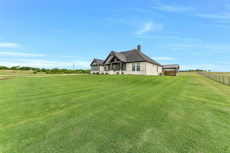 2433 Old Denton Highway, Decatur TX 76234 - Photo 5