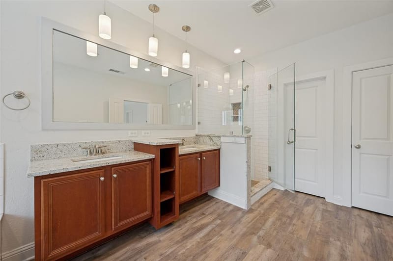 921 Brook Forest Lane, Euless TX 76039 - Photo 13