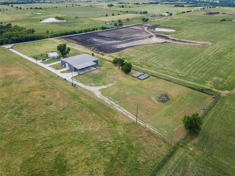 426 CR 2320, Decatur TX 76234 - Photo 13