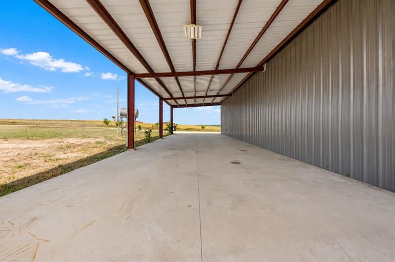 426 CR 2320, Decatur TX 76234 - Photo 36