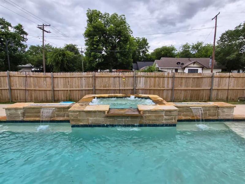 300 E University Avenue, Waxahachie TX 75165 - Photo 18