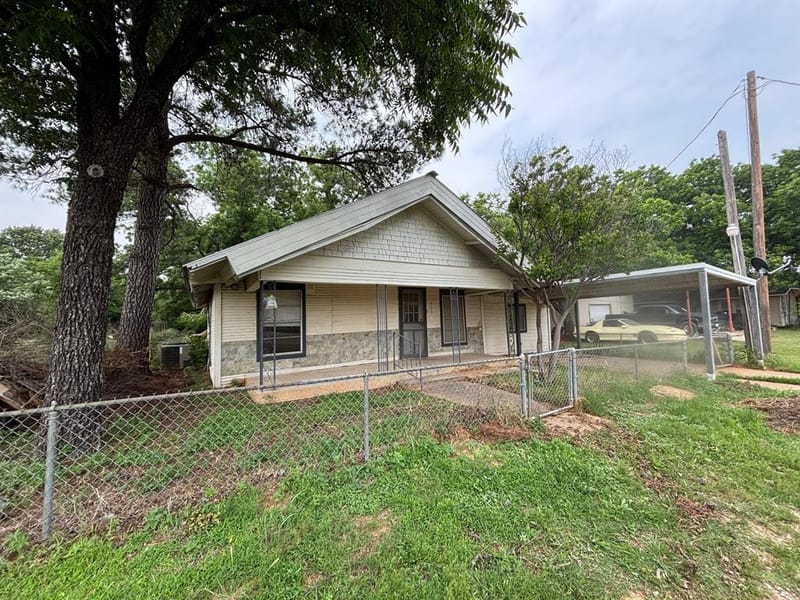 316 Alley Street, Perrin TX 76486 - Photo 2
