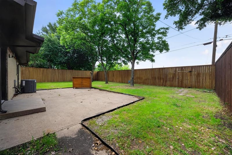 8617 Flicker Lane, Dallas TX 75238 - Photo 28