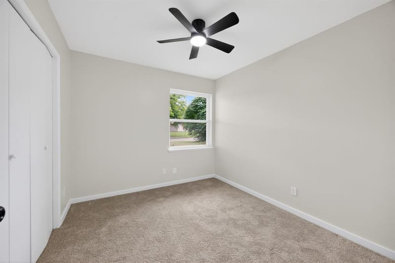 8617 Flicker Lane, Dallas TX 75238 - Photo 24