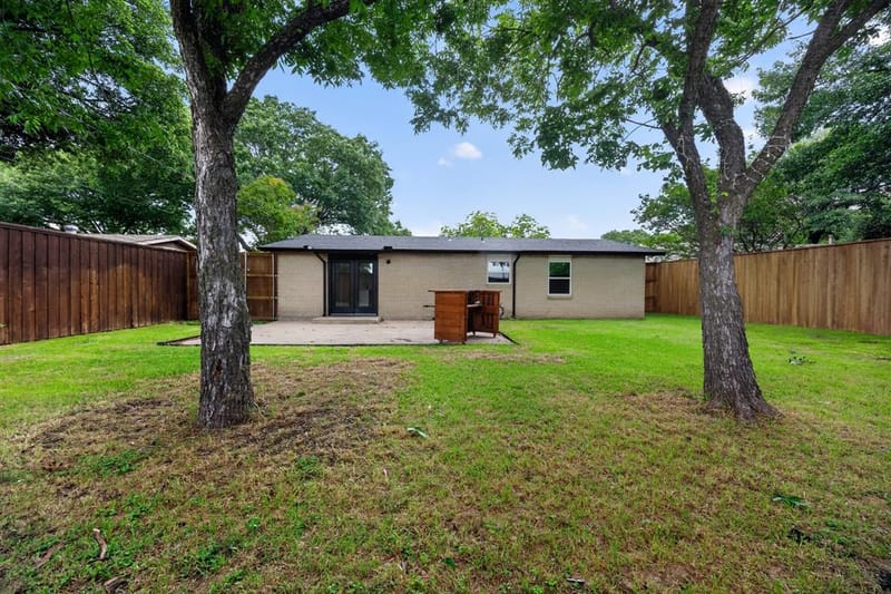8617 Flicker Lane, Dallas TX 75238 - Photo 31