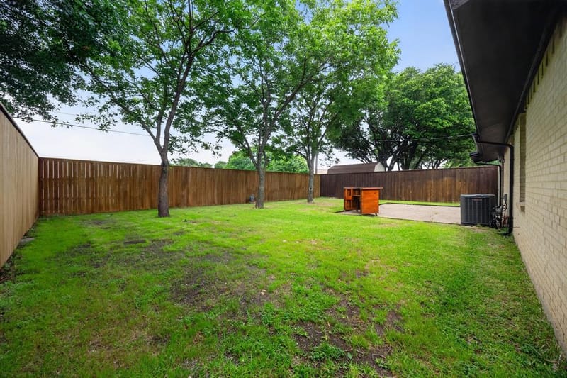 8617 Flicker Lane, Dallas TX 75238 - Photo 29