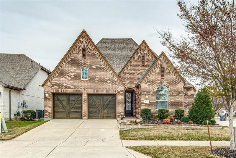 867 Forest Street, Little Elm TX 76227 - Photo 2