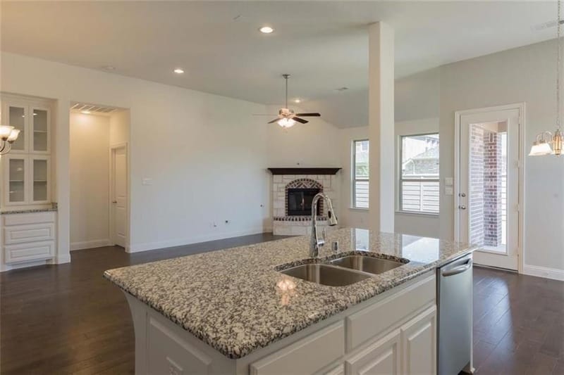 867 Forest Street, Little Elm TX 76227 - Photo 5