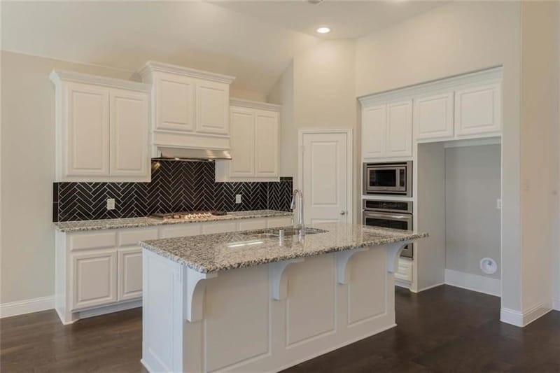 867 Forest Street, Little Elm TX 76227 - Photo 9