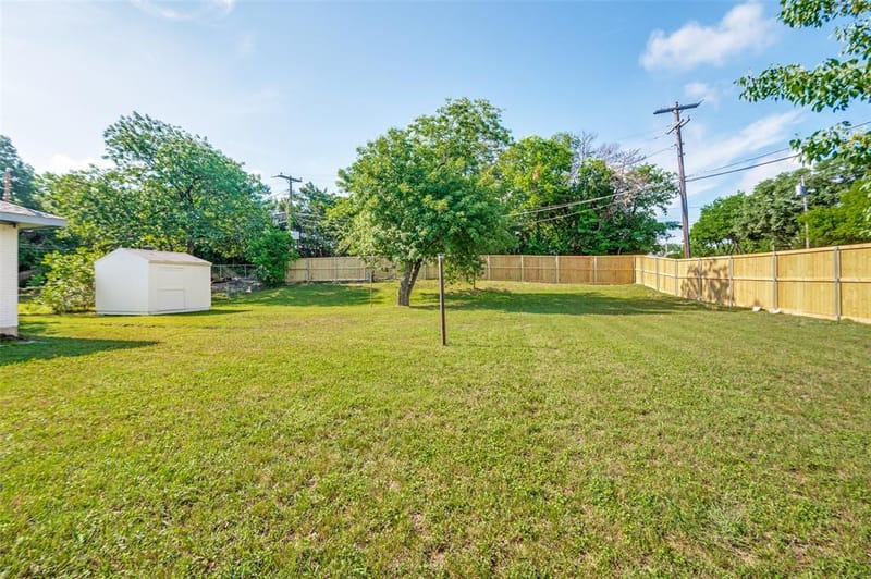 2406 Magna Vista Drive, Dallas TX 75216 - Photo 24