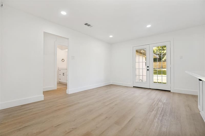 2406 Magna Vista Drive, Dallas TX 75216 - Photo 14