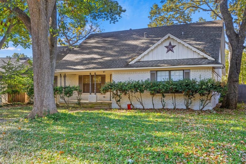 6925 Galemeadow Circle, Dallas TX 75214 - Photo 20