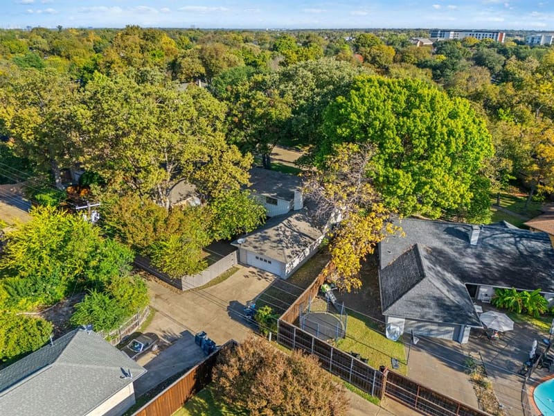 6925 Galemeadow Circle, Dallas TX 75214 - Photo 18
