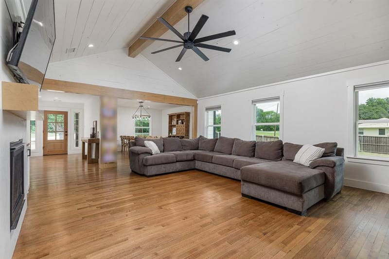 1305 N John Douglas Road, Van Alstyne TX 75495 - Photo 11