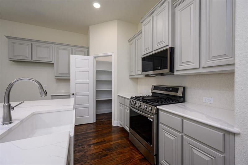 504 Quartz Street, Sherman TX 75092 - Photo 9