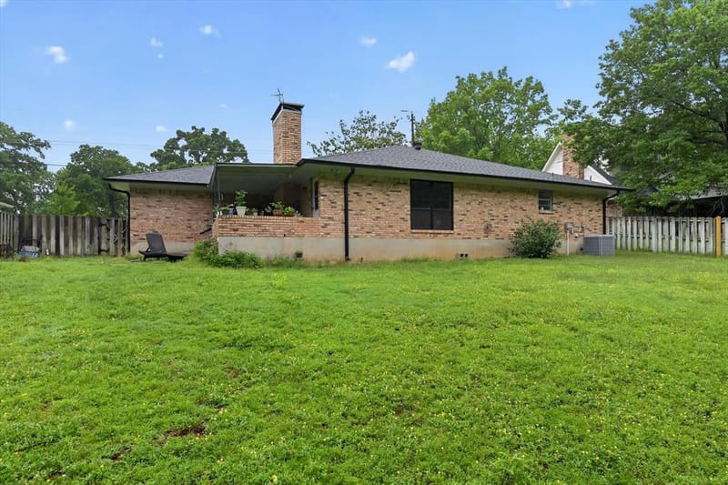 1224 S Lang Avenue, Denison TX 75020 - Photo 14