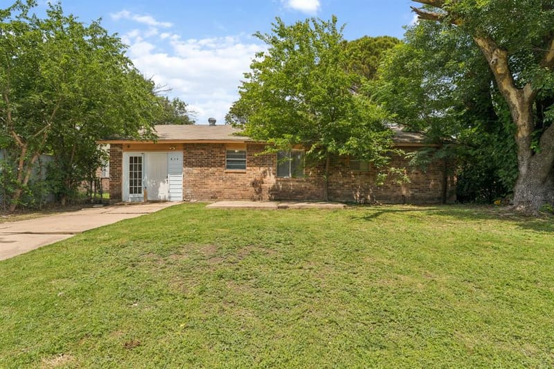 818 Quebec Drive, Garland TX 75040 - Photo 19