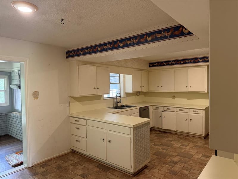 804 Carroll Drive, Garland TX 75041 - Photo 8