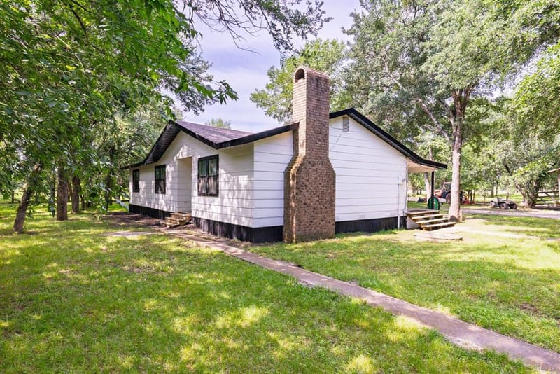 7478 County Road 1020, Wolfe City TX 75496 - Photo 6