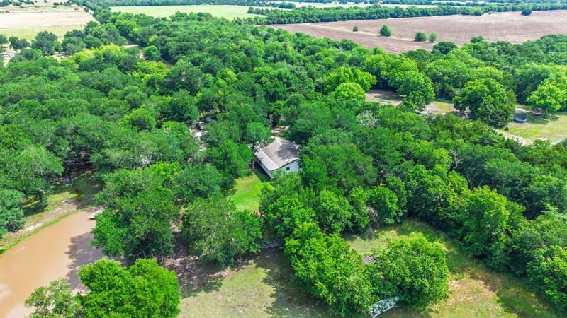 7478 County Road 1020, Wolfe City TX 75496 - Photo 25
