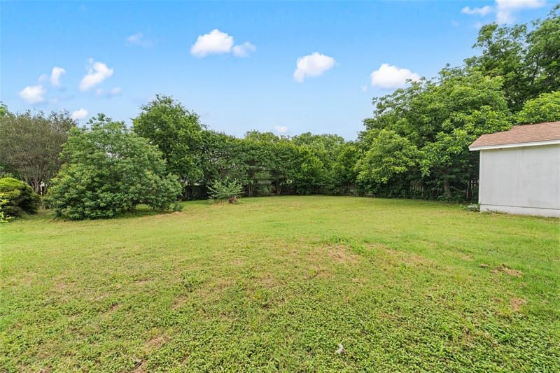 139 Claire Newell Lane, Waco TX 76705 - Photo 16