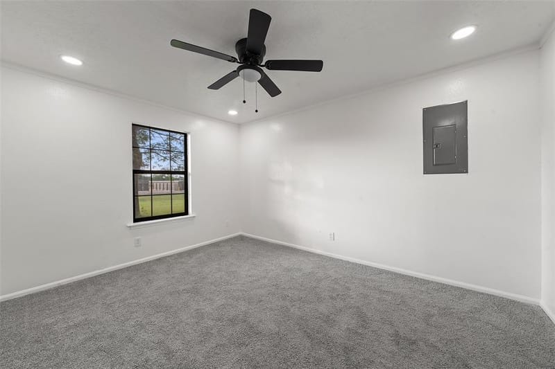 139 Claire Newell Lane, Waco TX 76705 - Photo 9