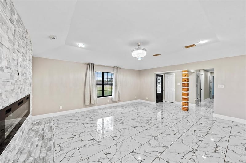 139 Claire Newell Lane, Waco TX 76705 - Photo 4
