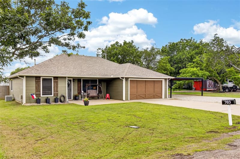 703 S College Street, Celeste TX 75423 - Photo 22